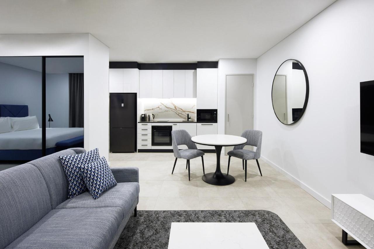Meriton Suites Liverpool Zewnętrze zdjęcie A typical apartment at The Standard